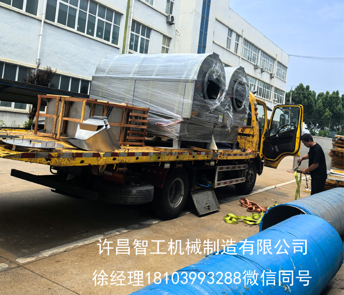 兩臺(tái)大型電磁炒貨機(jī)專車發(fā)貨，專供紅豆深加工生產(chǎn)線！